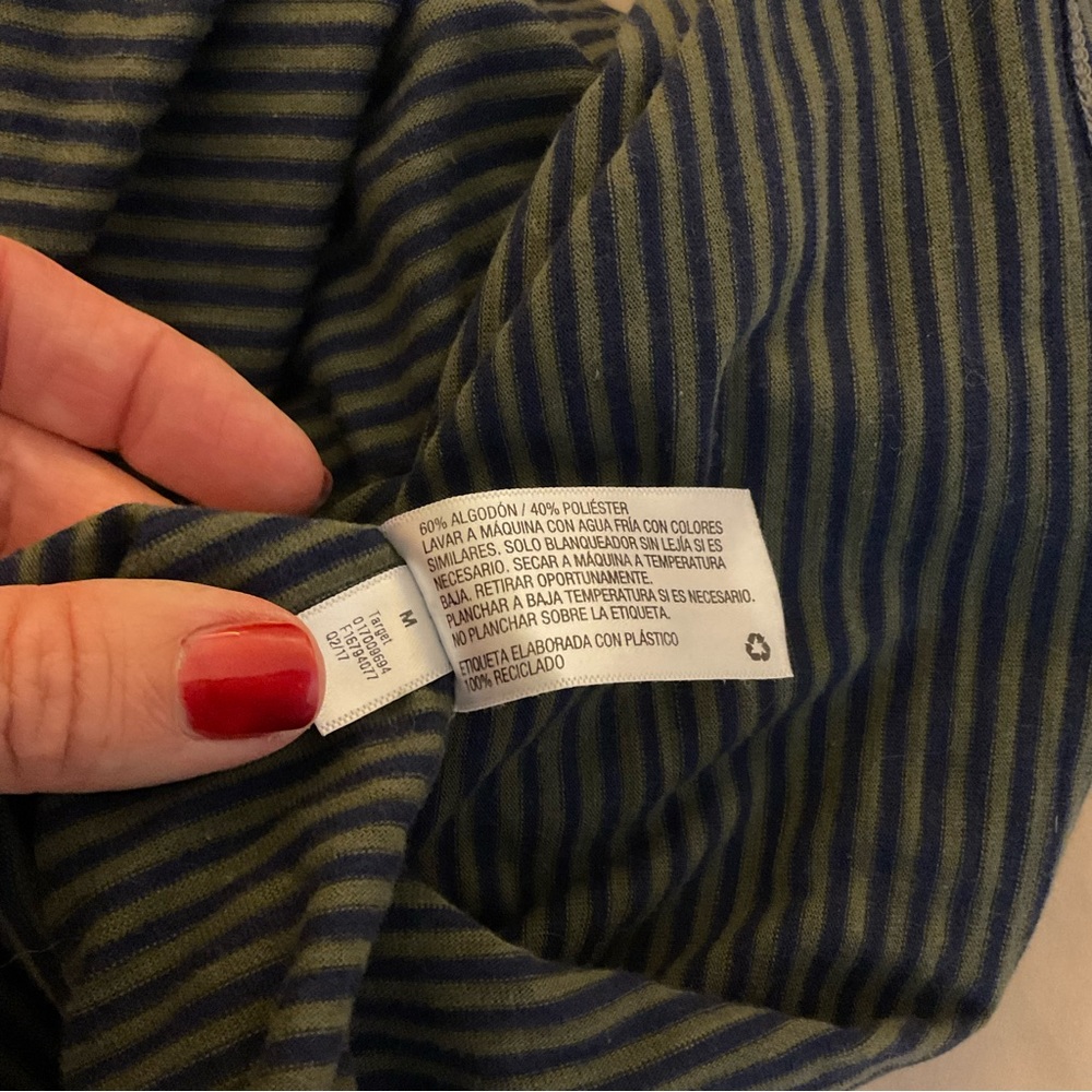 Mossimo olive green and navy blue striped t shirt. Size Med - Picture 4 of 5